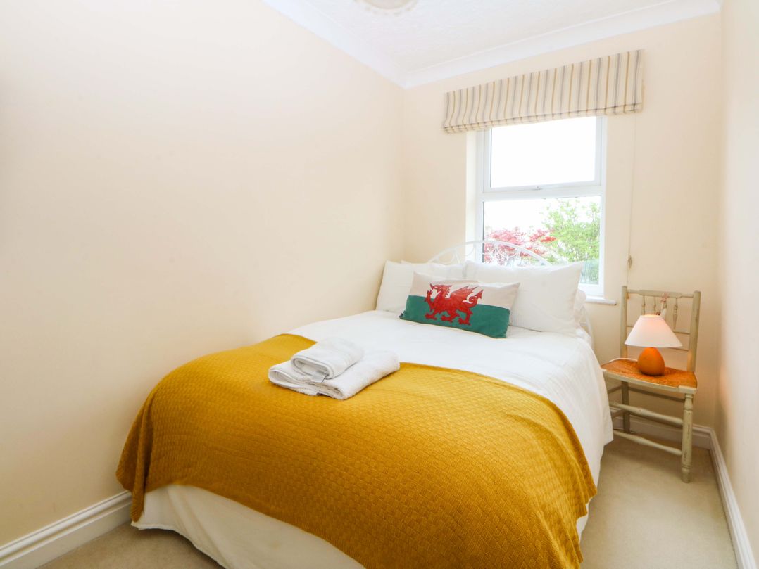 15 Rose Hill