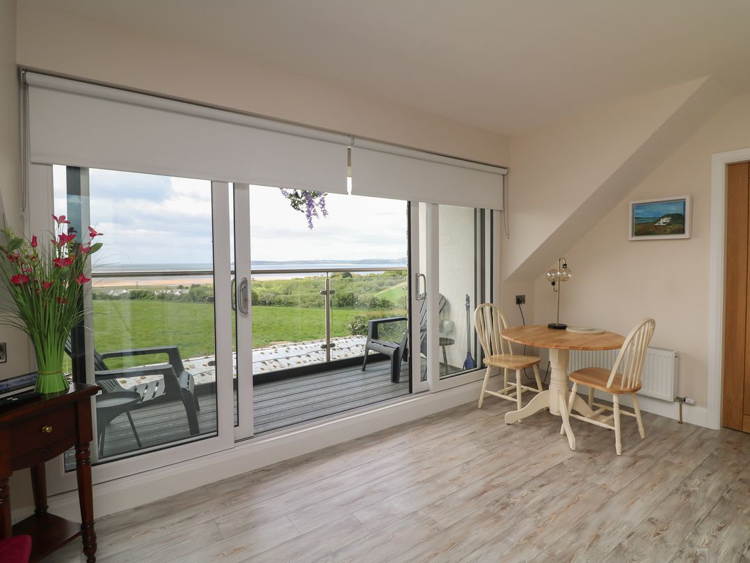 Ard Uisce @ Estuary Bliss