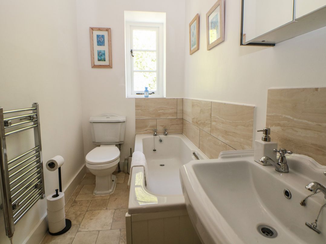 Honeysuckle Cottage