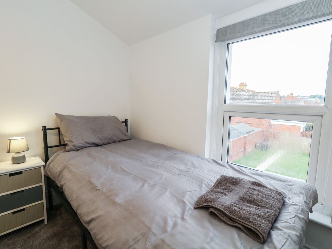 93 Abbotsbury Road
