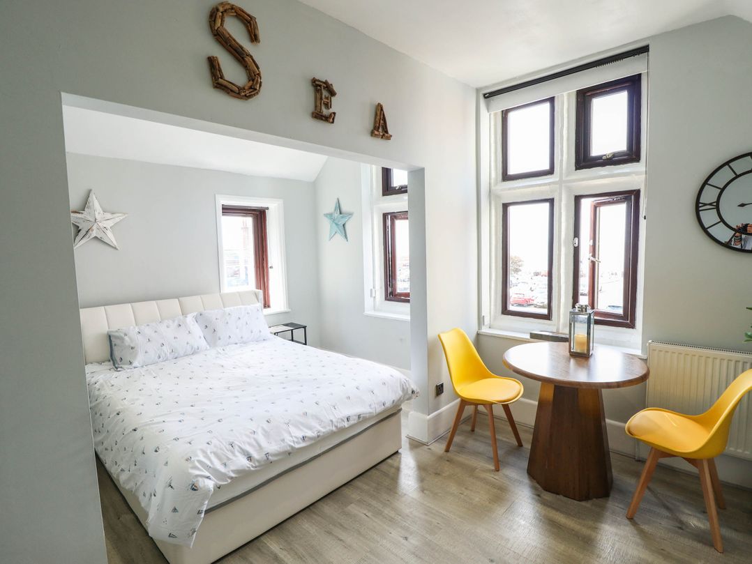 The Ocean House   --- Sea Whisper