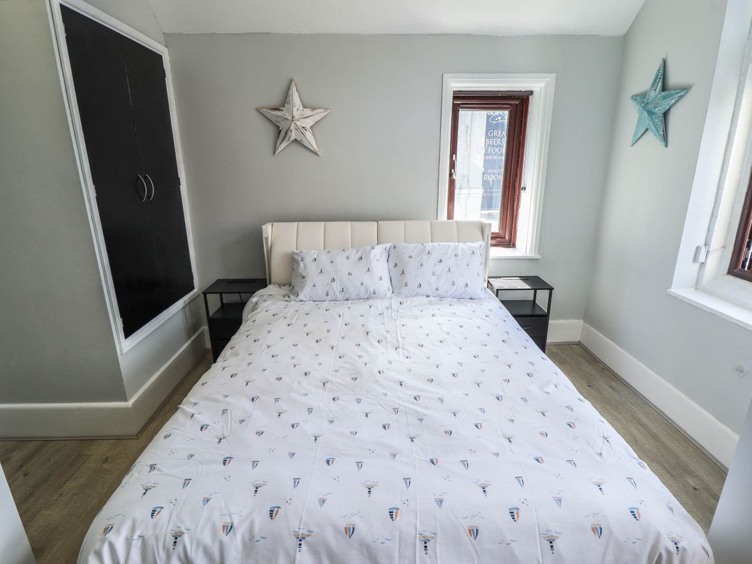 The Ocean House   --- Sea Whisper