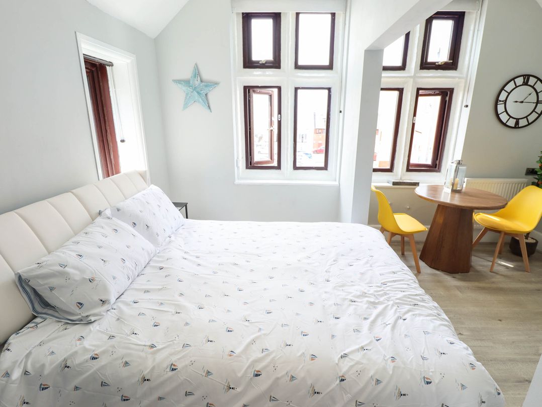 The Ocean House   --- Sea Whisper