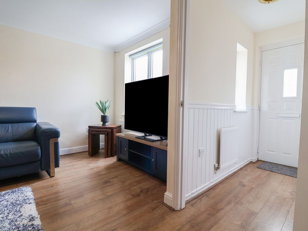 31 Llys Ogwen