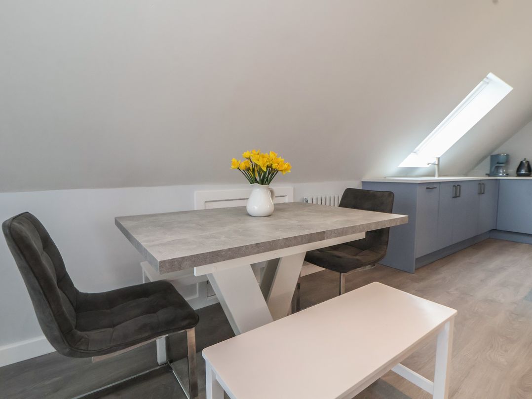 Mike’s Place On The Cove