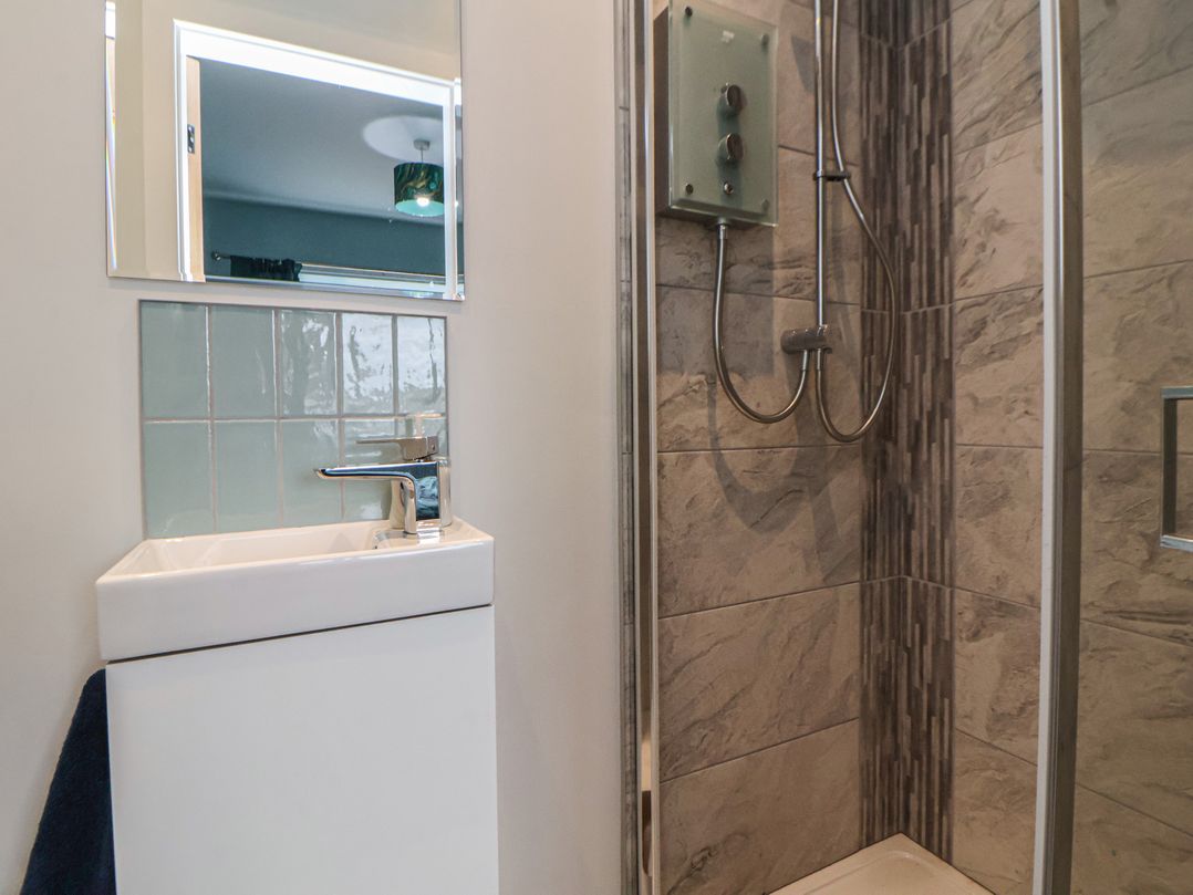 Mike’s Place On The Cove