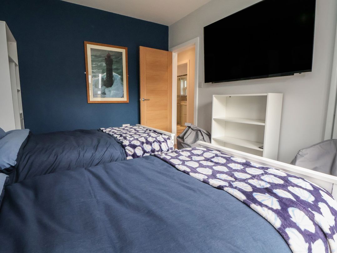 Mike’s Place On The Cove