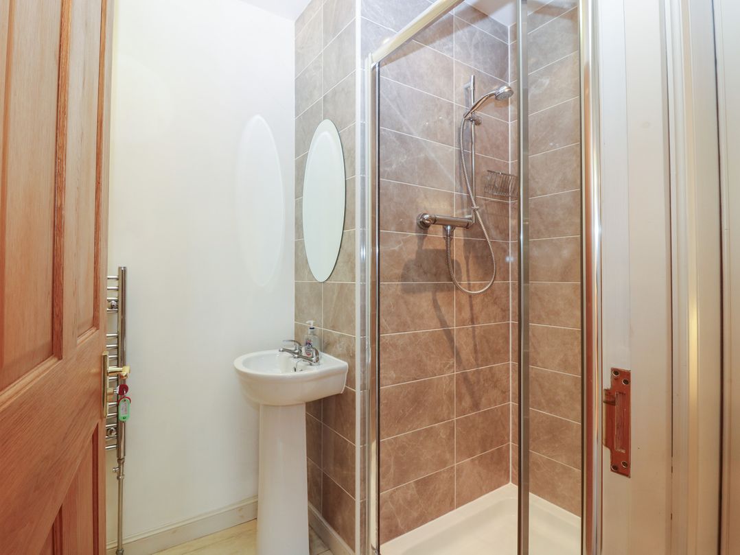 Pincerna Apartment Suite 1a