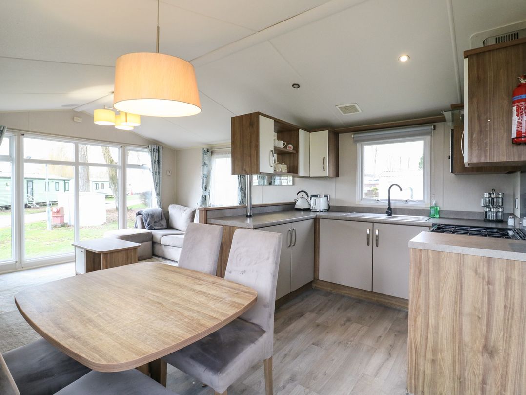 MP61 MP Billing Aquadrome Holiday Park