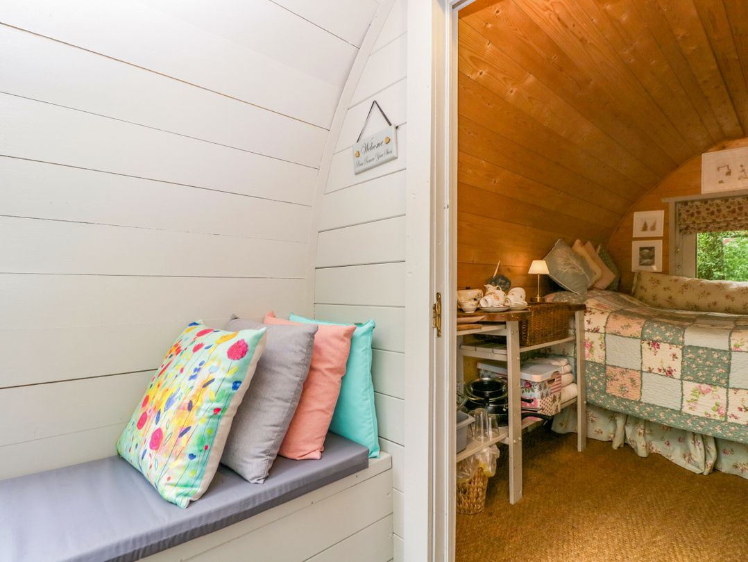 Daisy Glamping Pod
