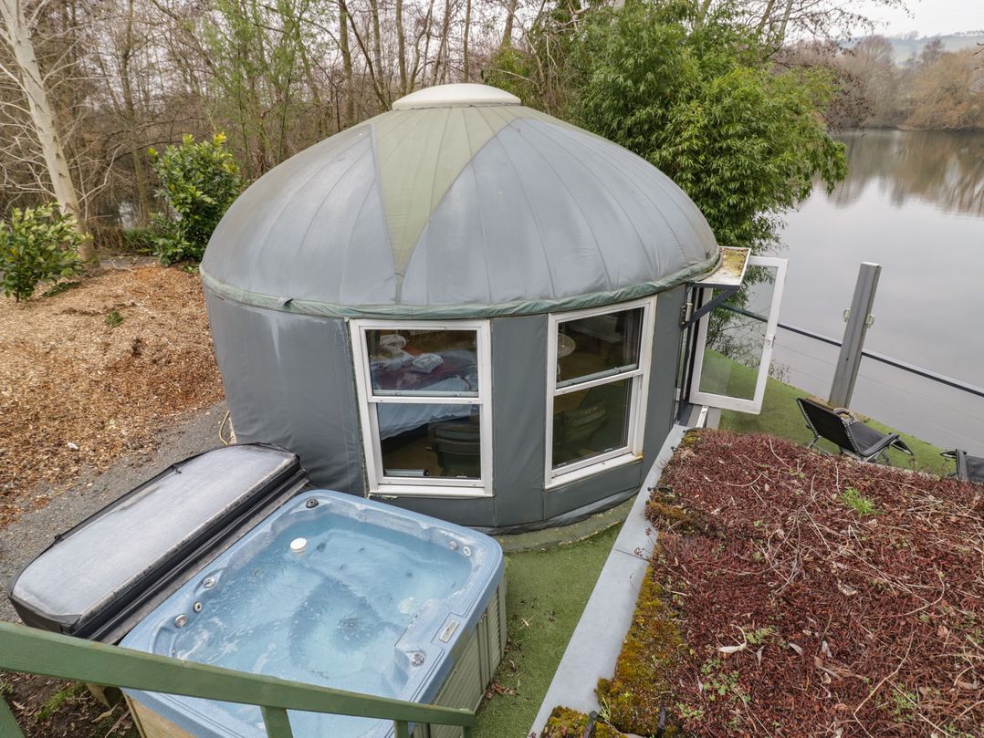 Lakeview Yurt