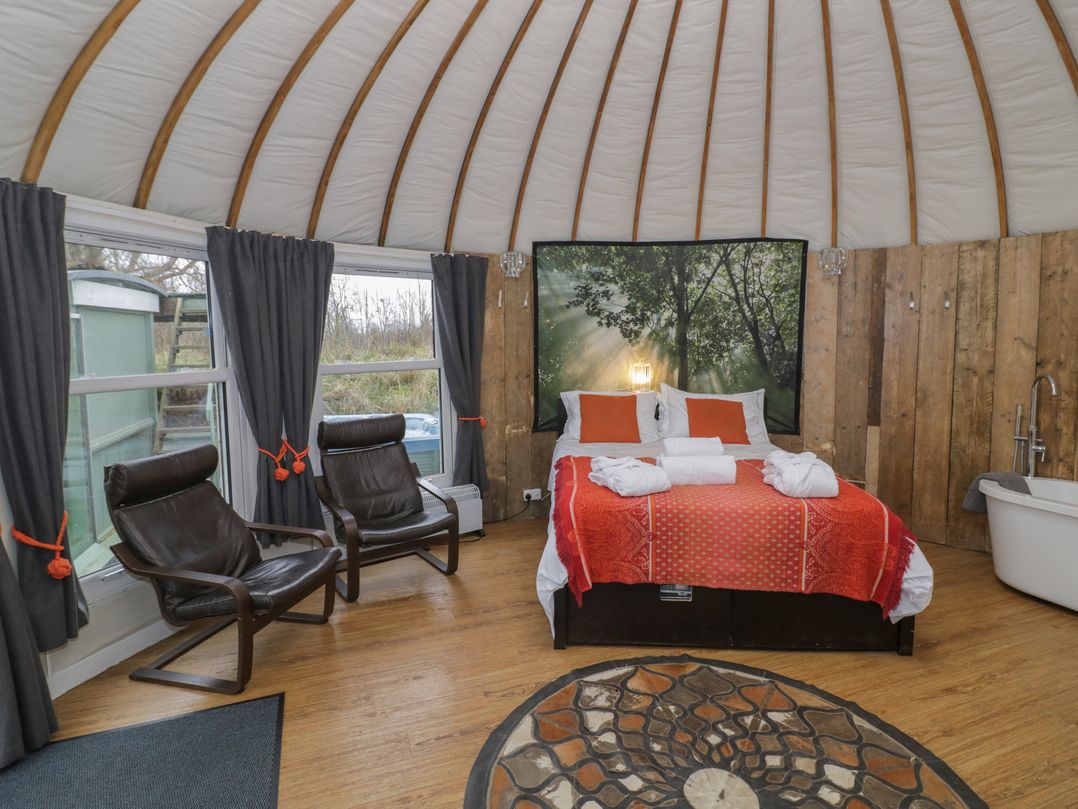 Lakeview Yurt