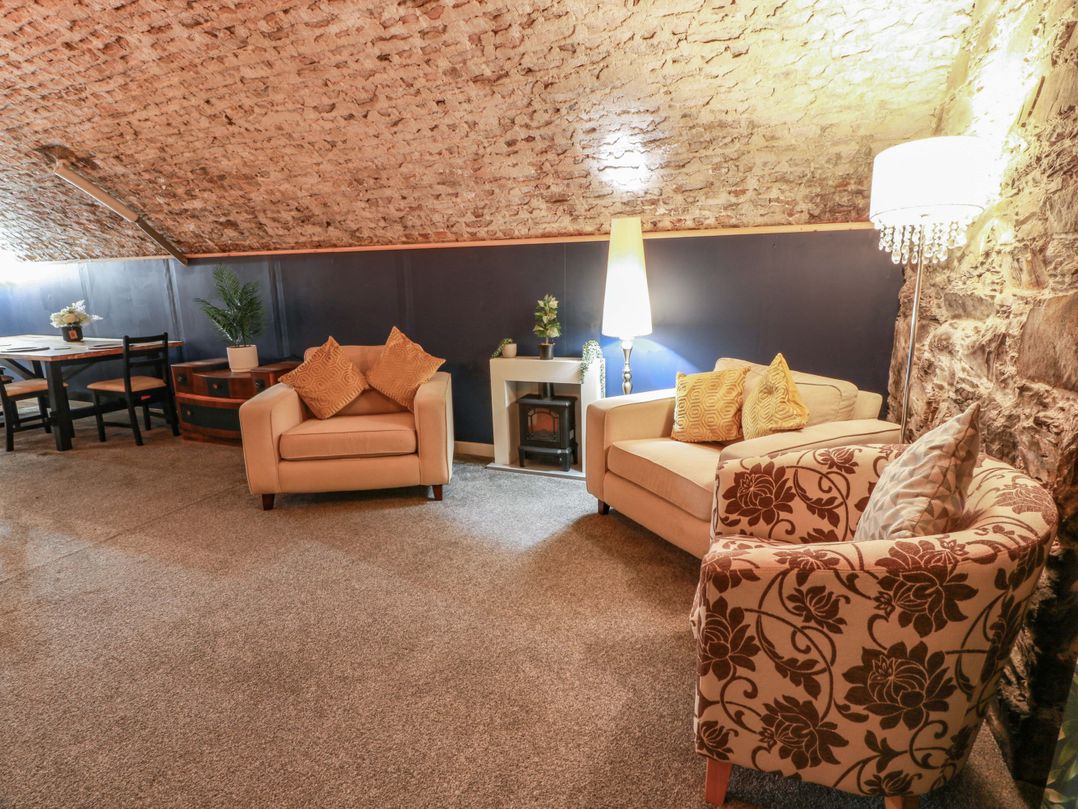 Gatehouse Studio Apartment