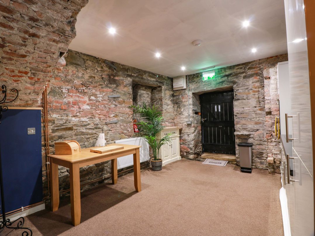 Gatehouse Studio Apartment