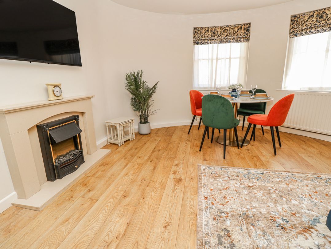 Clifton Lodge