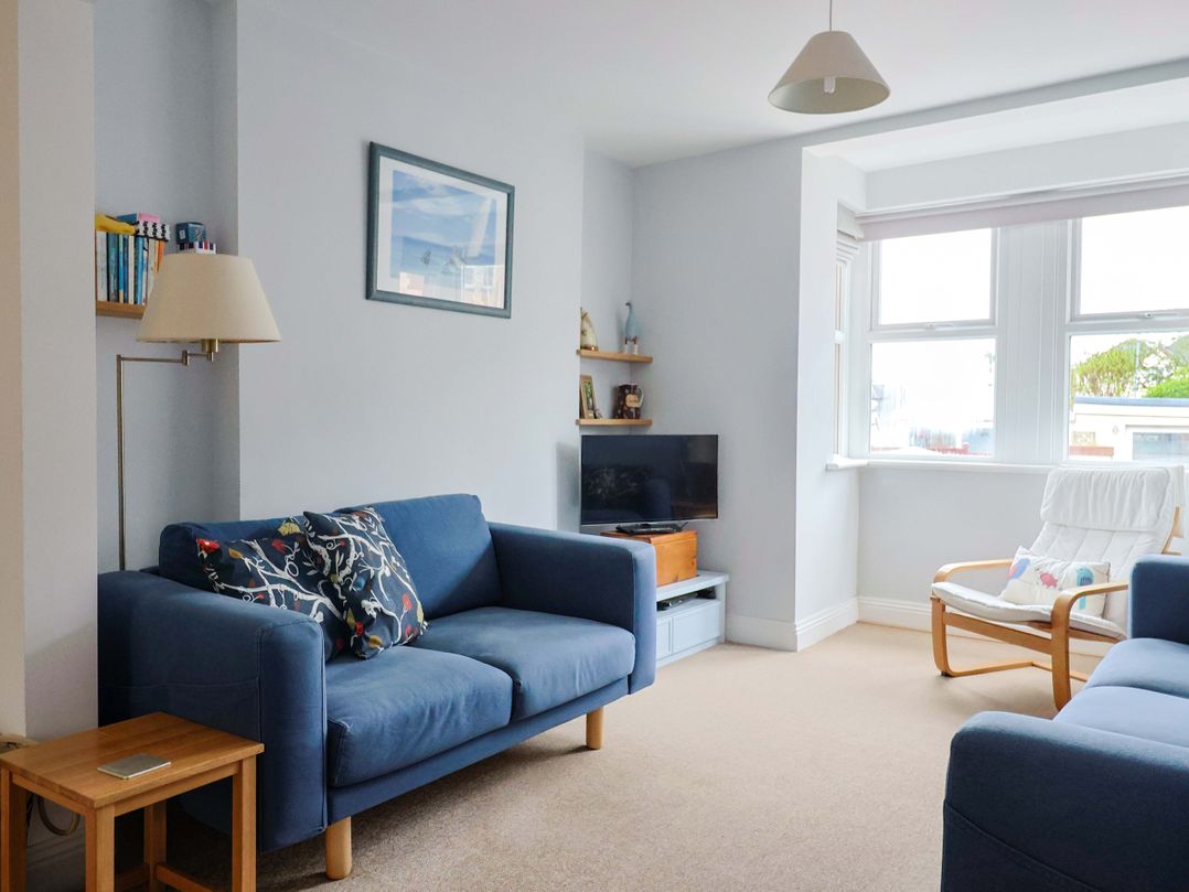 4 Peaslands Road