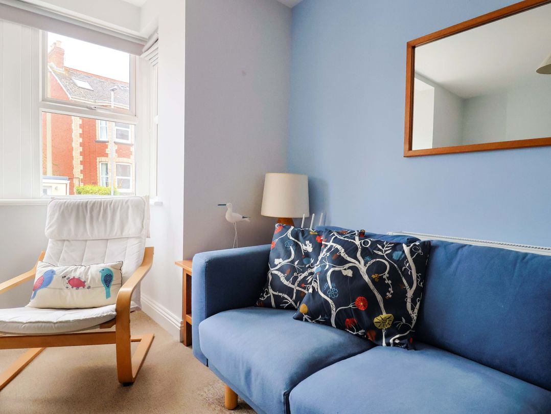 4 Peaslands Road