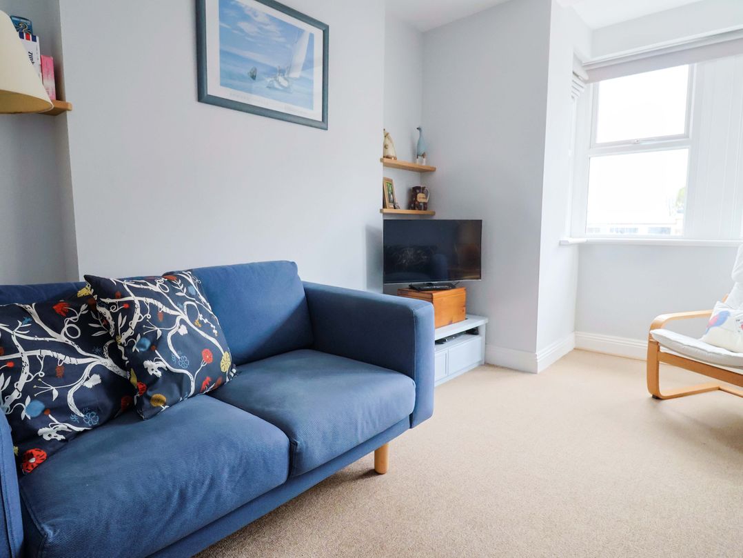 4 Peaslands Road
