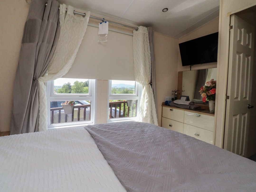 33 Pendle View