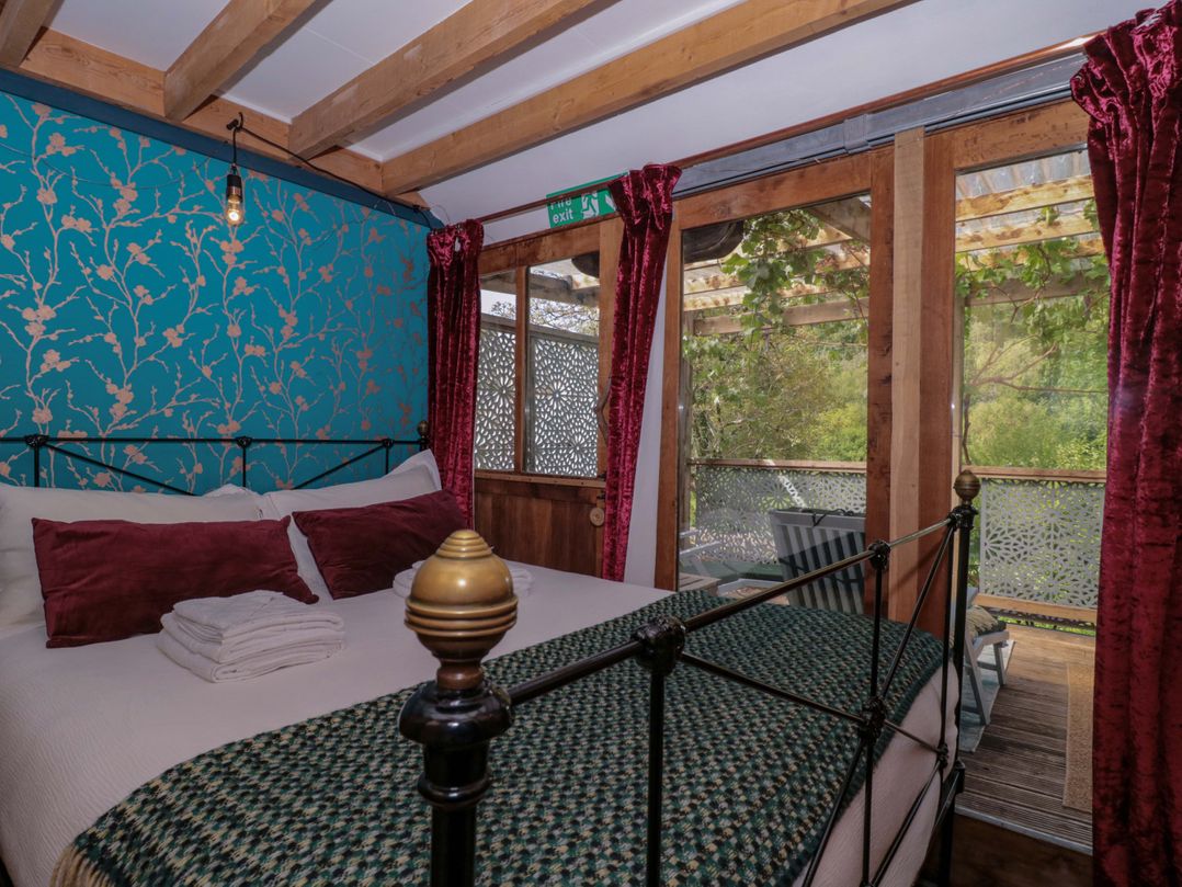 Ferryman's Lodge