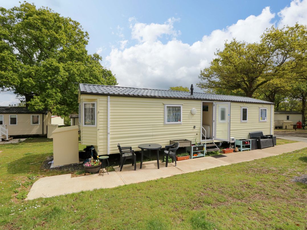 Oaklands 3