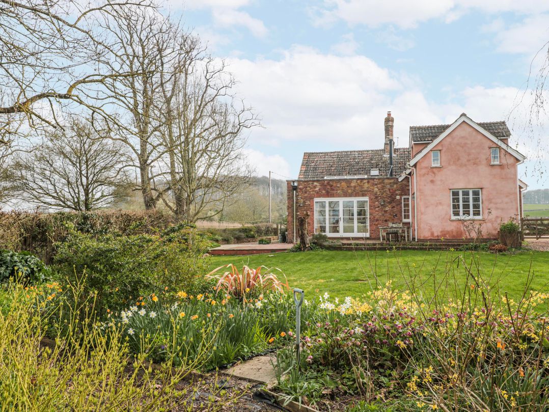 Tuxwell Lodge