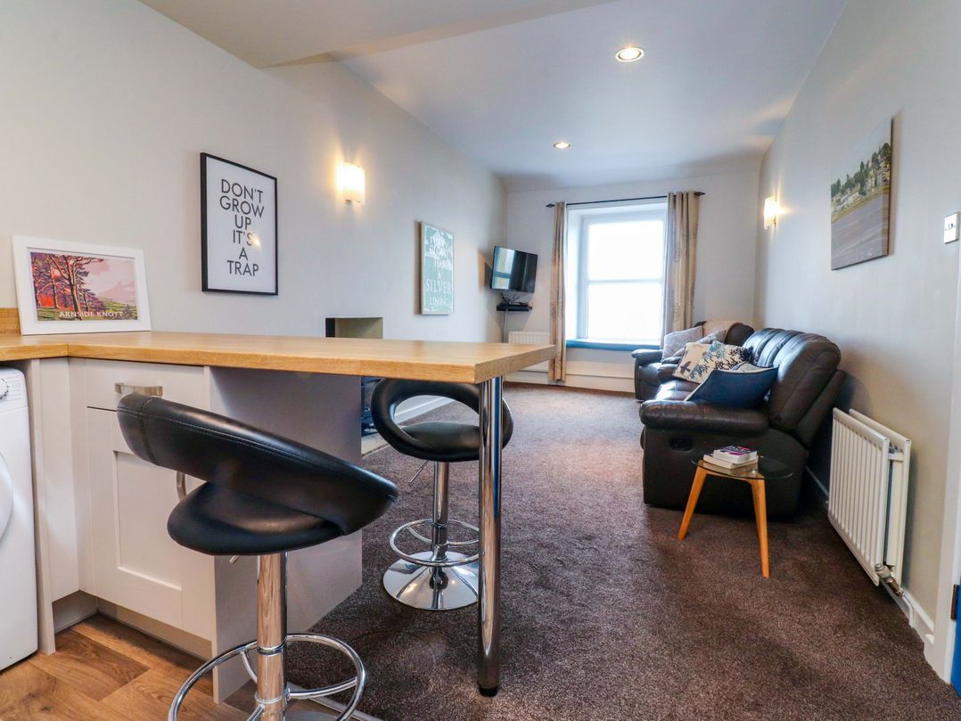 Flat 2, Dorstan