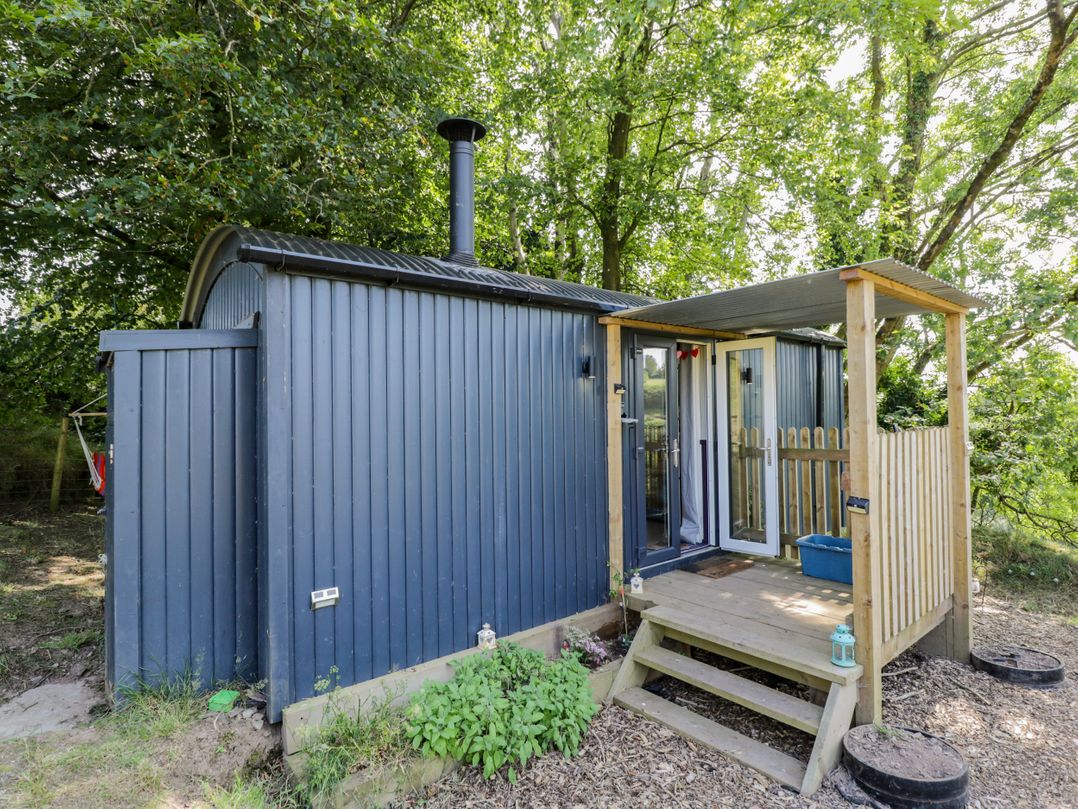 Valley View Shepherd's Hut