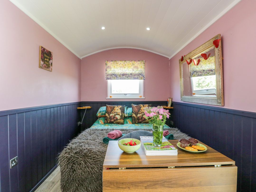 Hares Hideaway Shepherd's Hut