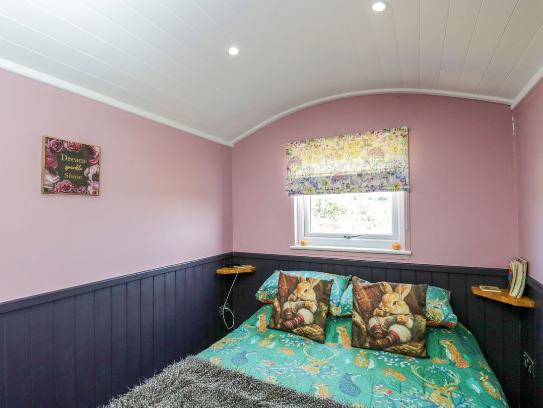 Hares Hideaway Shepherd's Hut