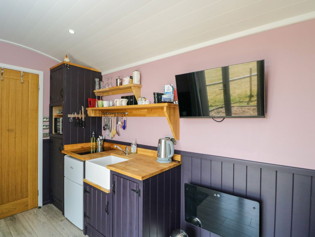 Hares Hideaway Shepherd's Hut
