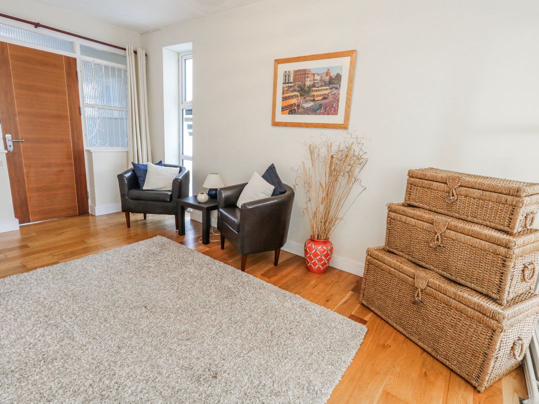 Flat 17 Golden Gates