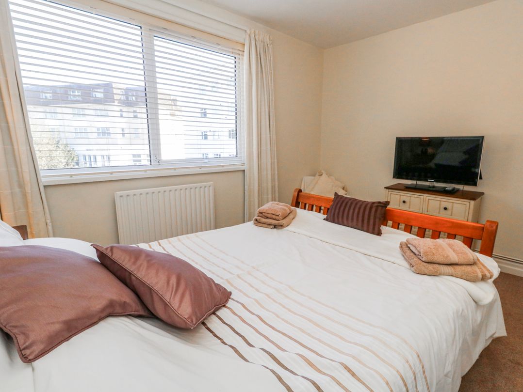 Flat 17 Golden Gates
