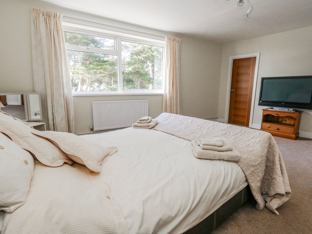 Flat 17 Golden Gates