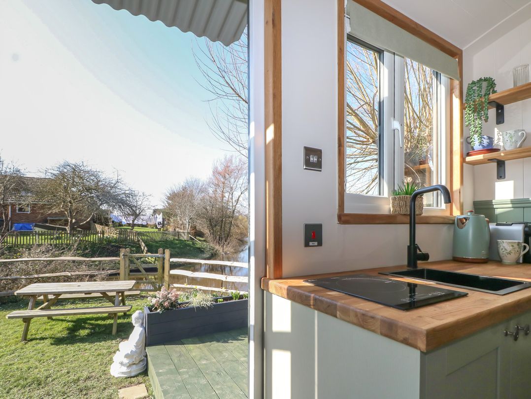 Salthaven  Shepherds Hut