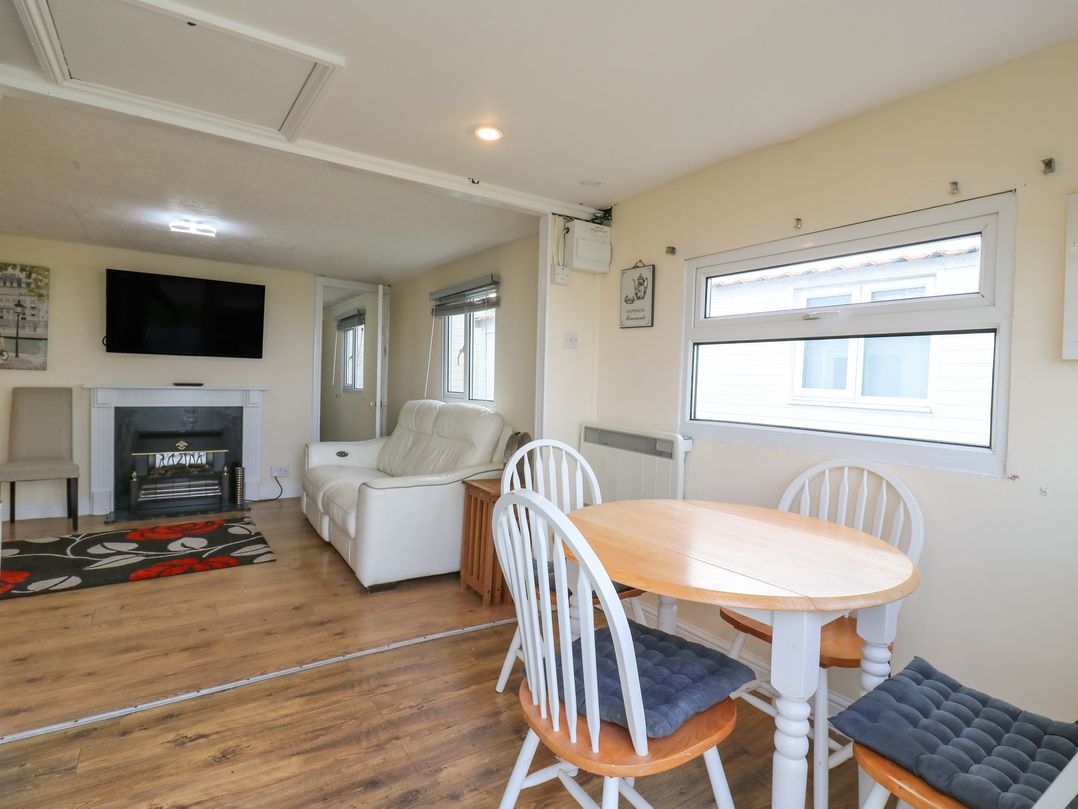 Salt Air 130 @ Park Ave Holiday Village and Southbank Club