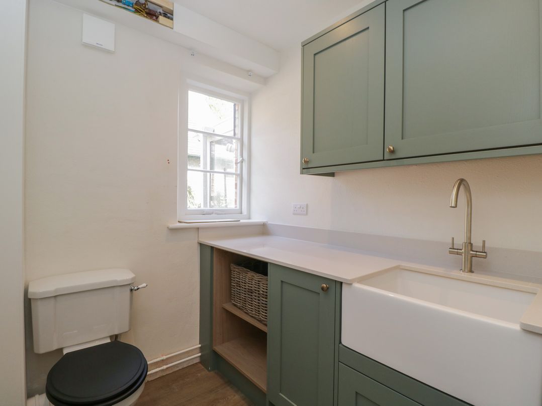 Middle Cottage