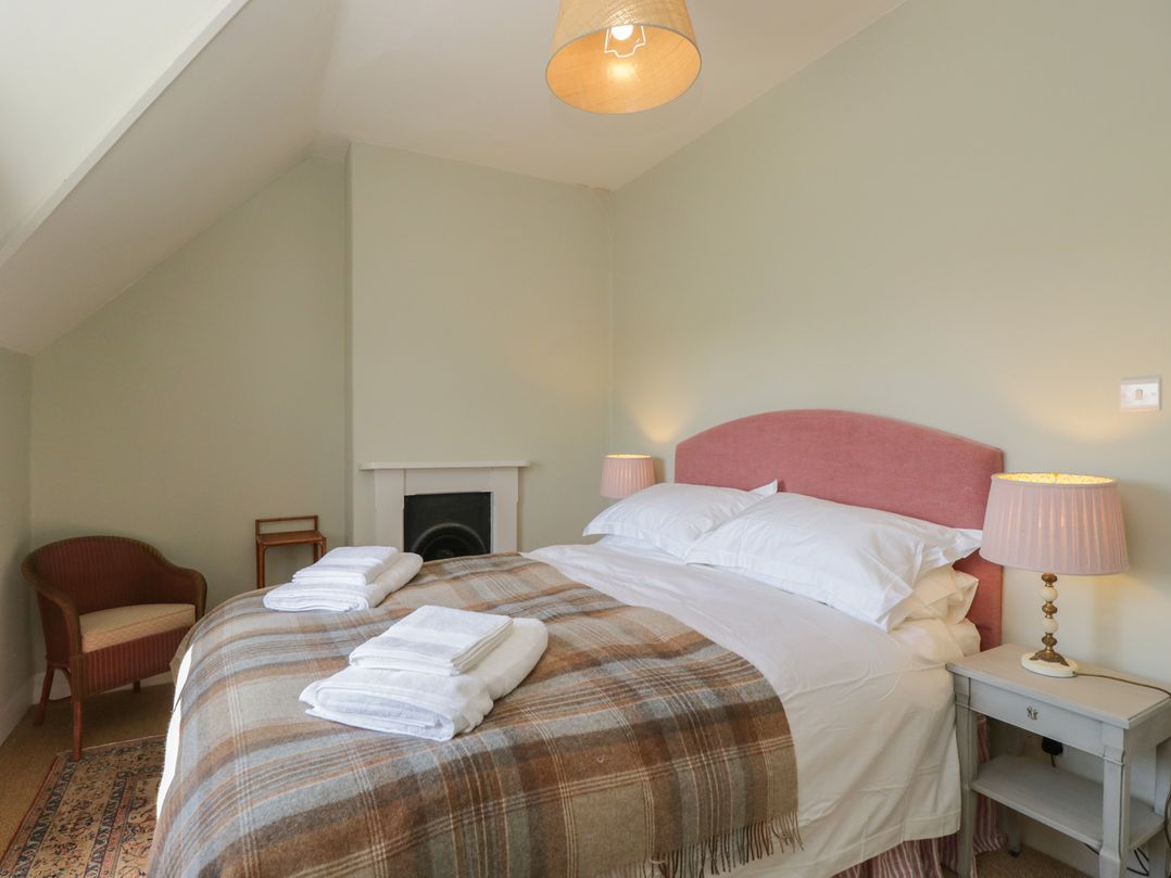 Middle Cottage