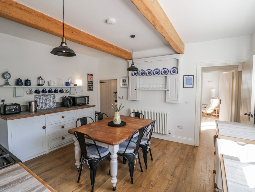 Halliday’s Cottages - The Folly