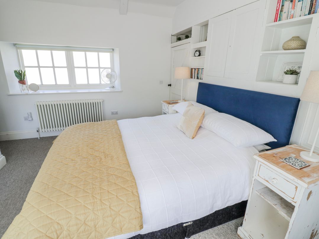 Halliday’s Cottages - The Folly