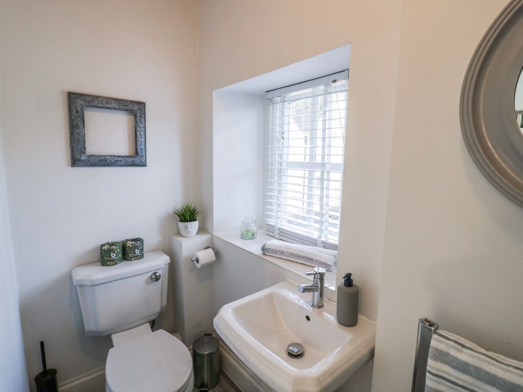 Halliday’s Cottages - The Folly