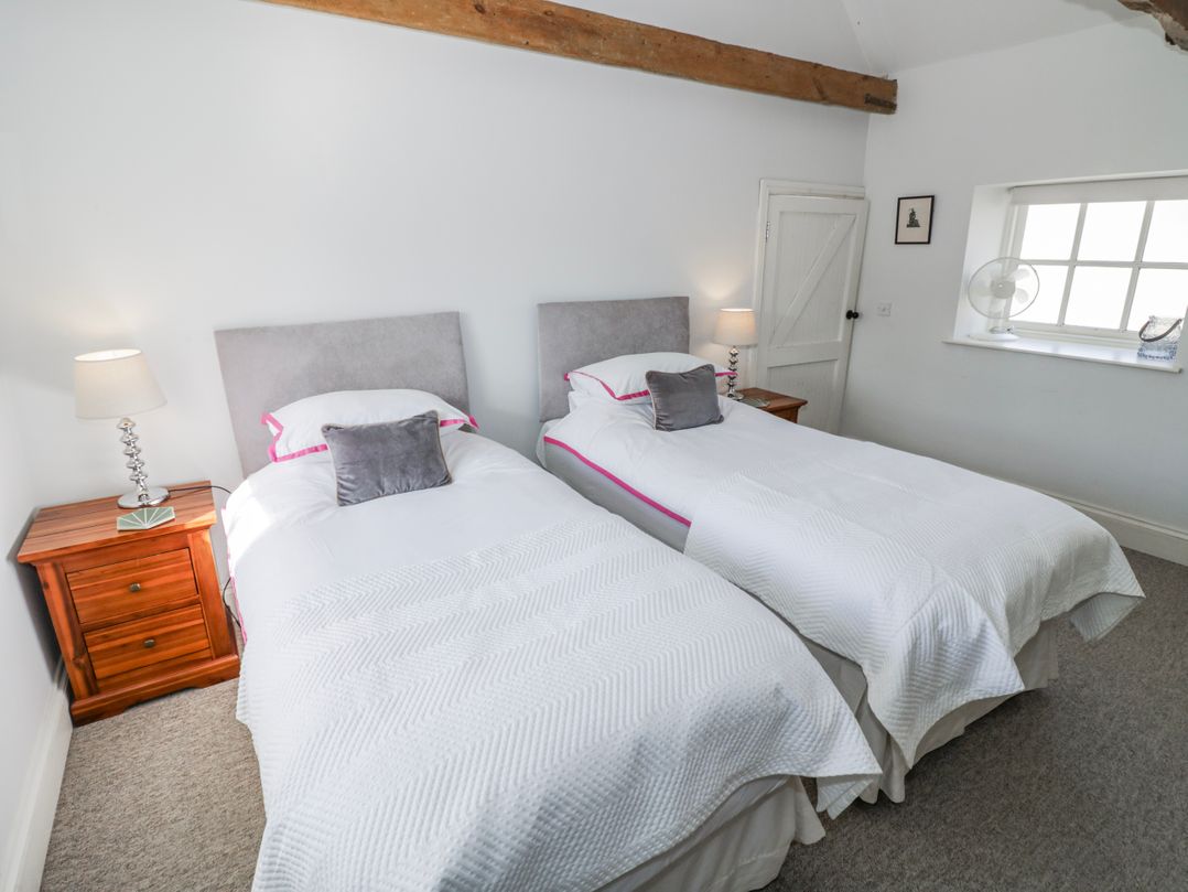 Halliday’s Cottages - The Folly