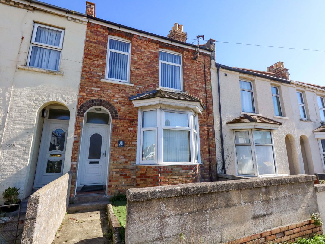 Home from Home near the Sea