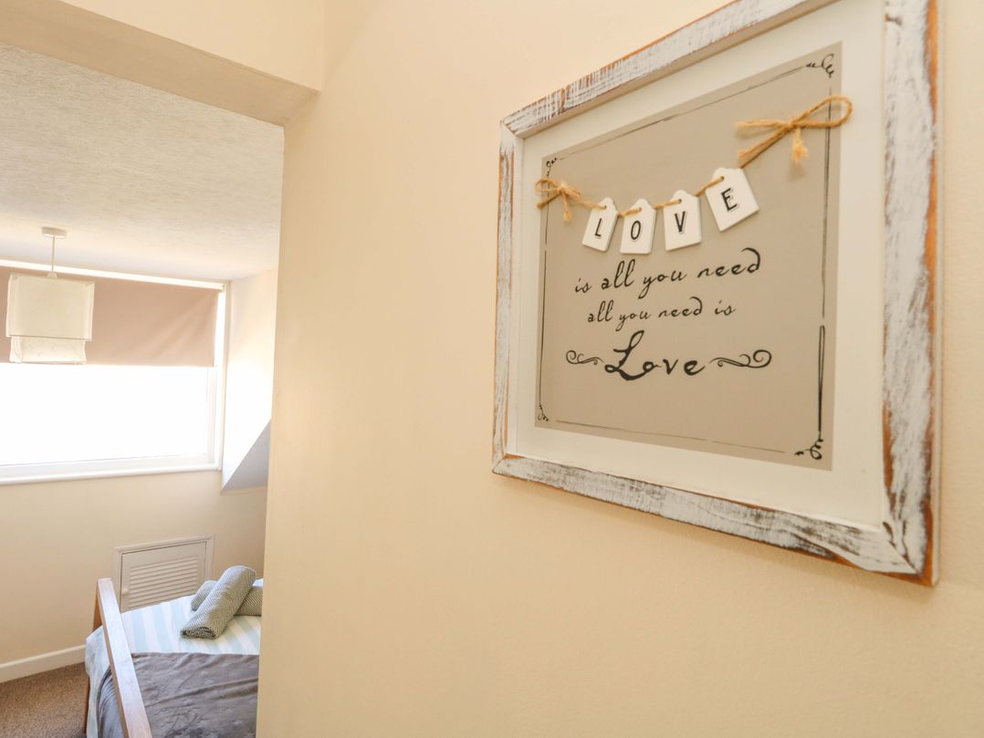 Home from Home near the Sea