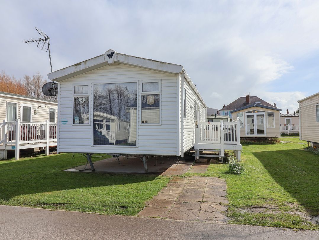 Carvan CP10, Prestatyn - Sleeps 6 guests