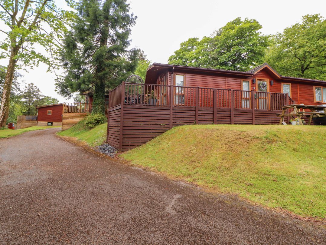 Jodene Lodge, Redwood 2