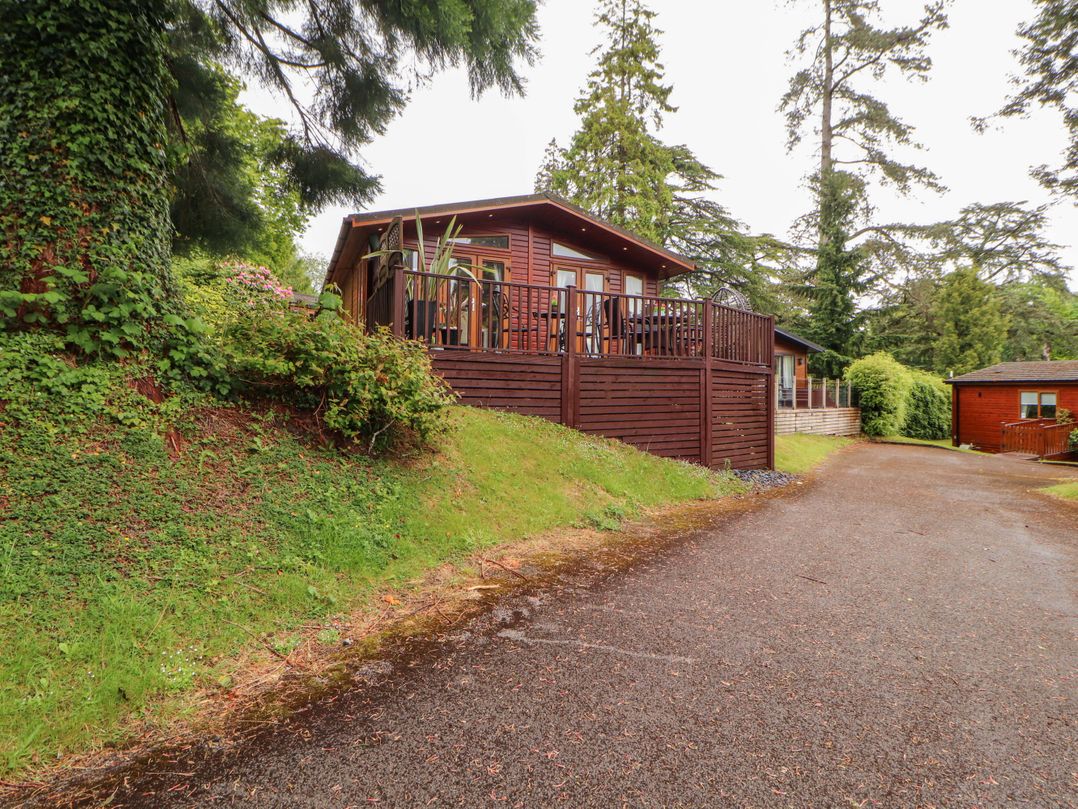 Jodene Lodge, Redwood 2