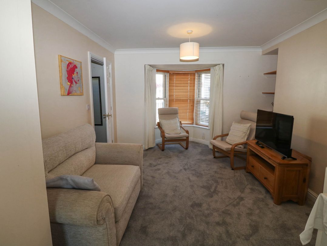 Flat 1