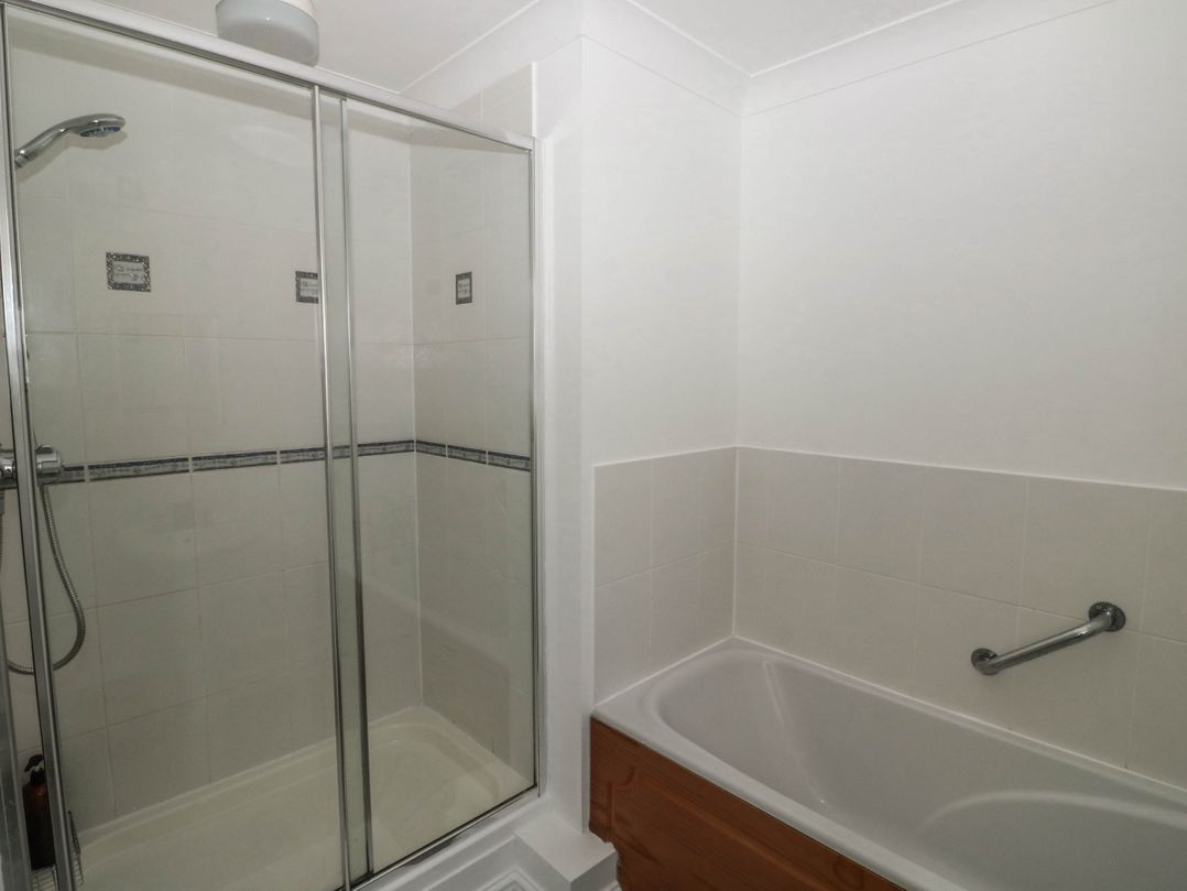 Flat 1