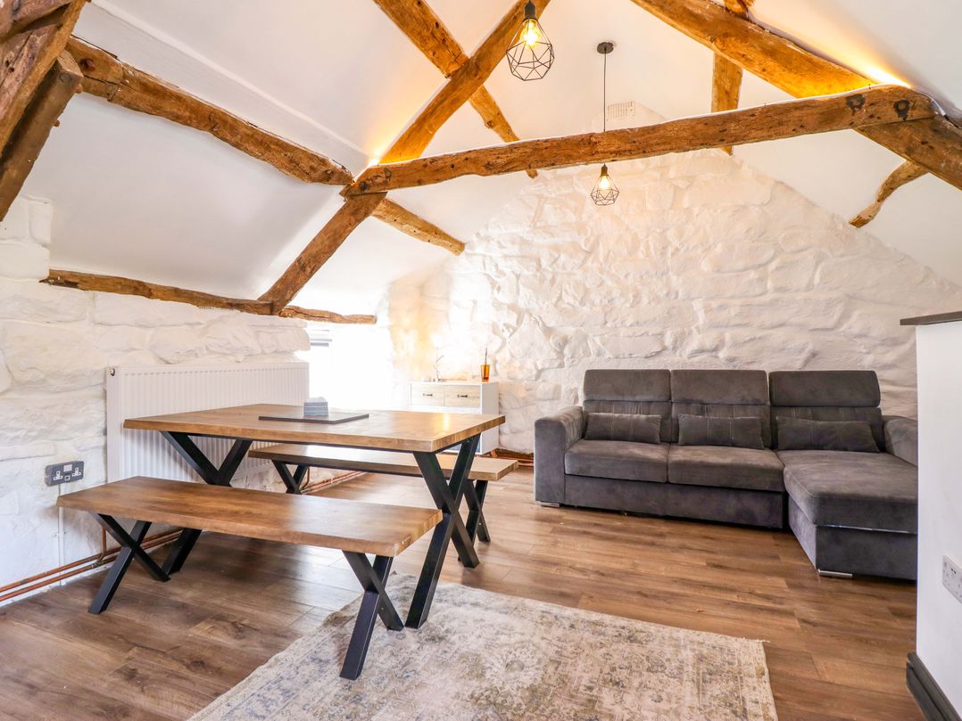 The Lodge House at Rhiw Goch Inn